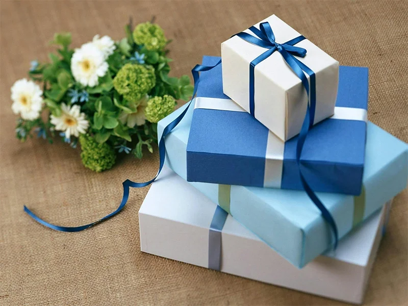 Kepiye carane ngatur hadiah kanggo promosi merek?