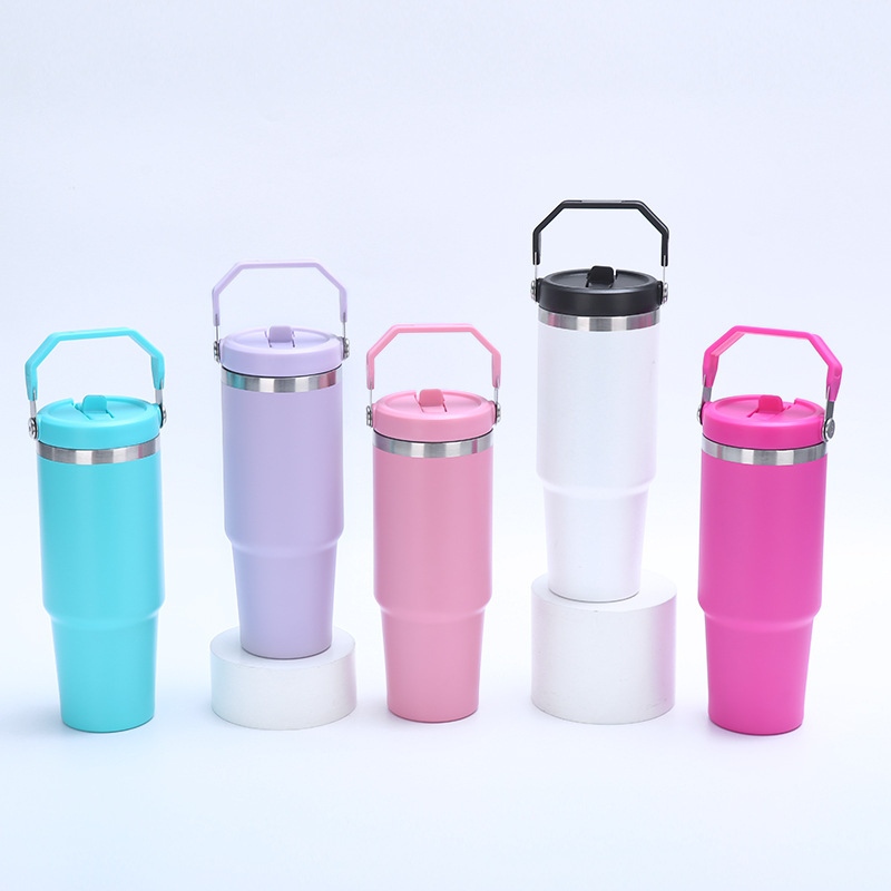 Custom Nangani Jerami Stainless Steel terisolasi Mobil Tumbler