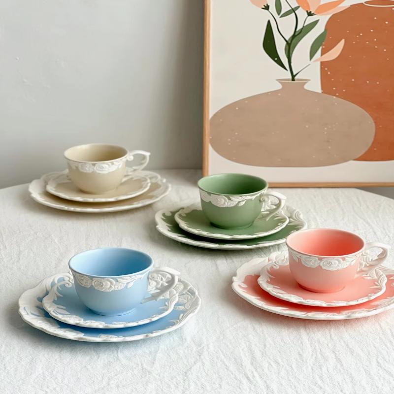 Retro Embossed Rose Keramik Piala Kanggo Party Gift